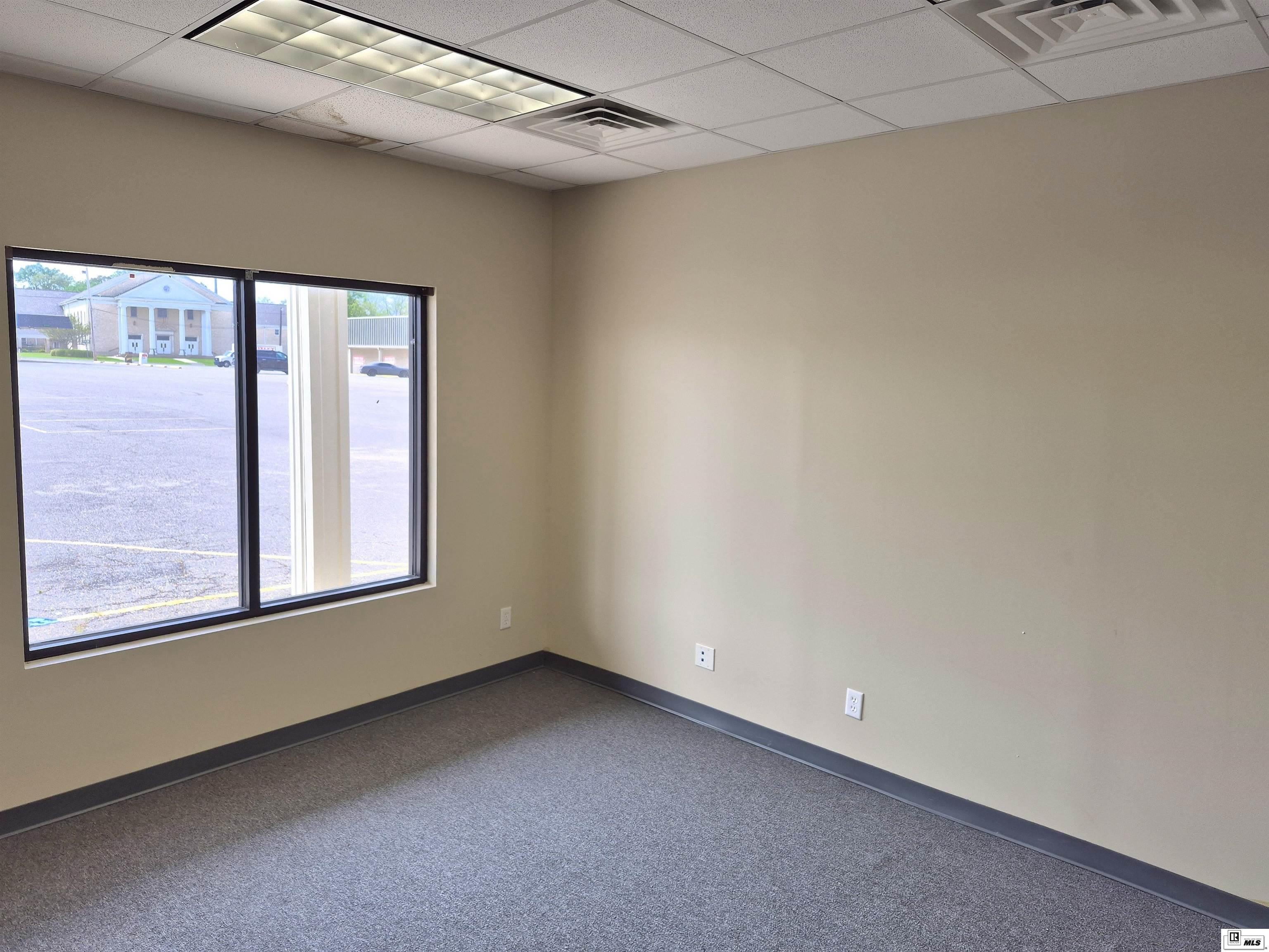 639 E MADISON AVENUE – photo 5
