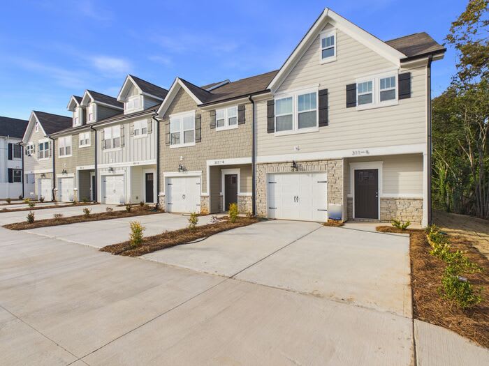 311 Kings Drive – photo 1