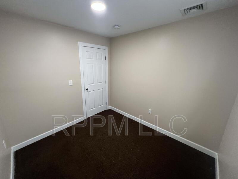 562 Summer St – photo 3