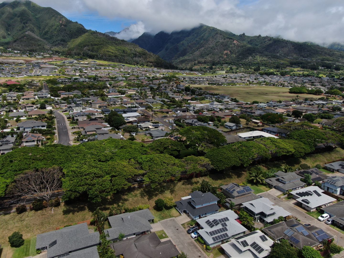 Centrally located 3‑Bed / 2.5 ‑Bath in Wailuku – photo 1