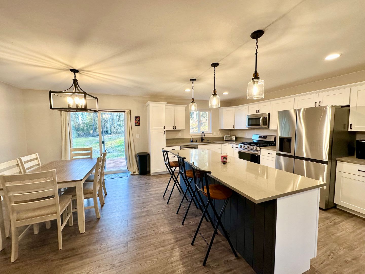 SEASONAL FURNISHED RENTAL – photo 2