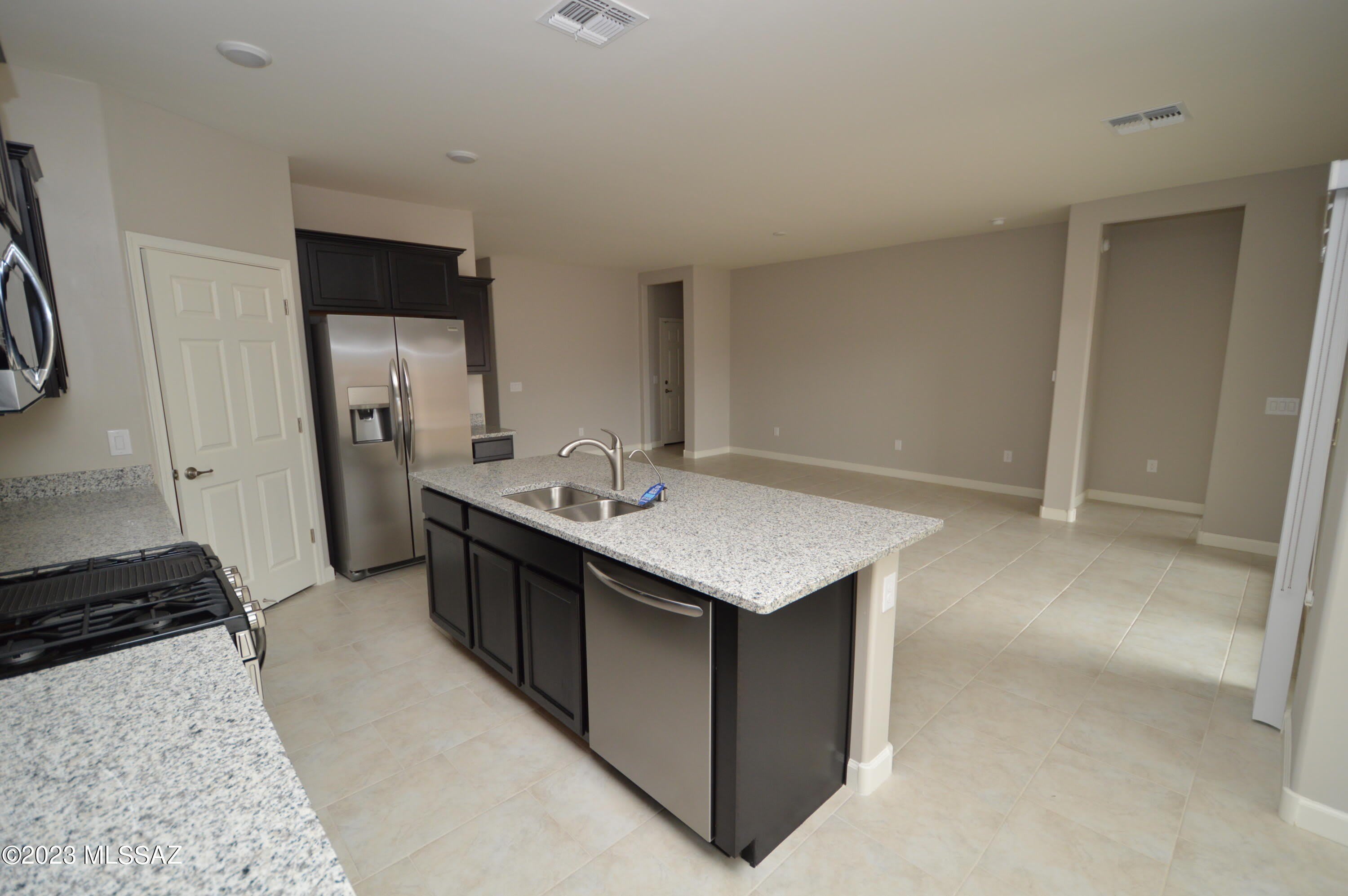 12175 E Metz Drive – photo 4