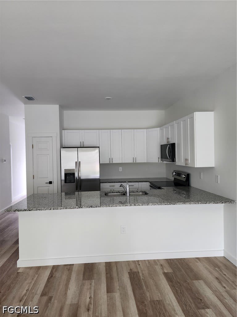 2431 Lola Avenue S – photo 3