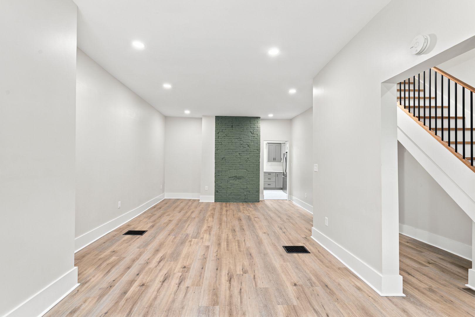 Gorgeous Remodeled 4 Bed 2 Bath Home In Garfield W Signing Incentives Available Now – photo 4
