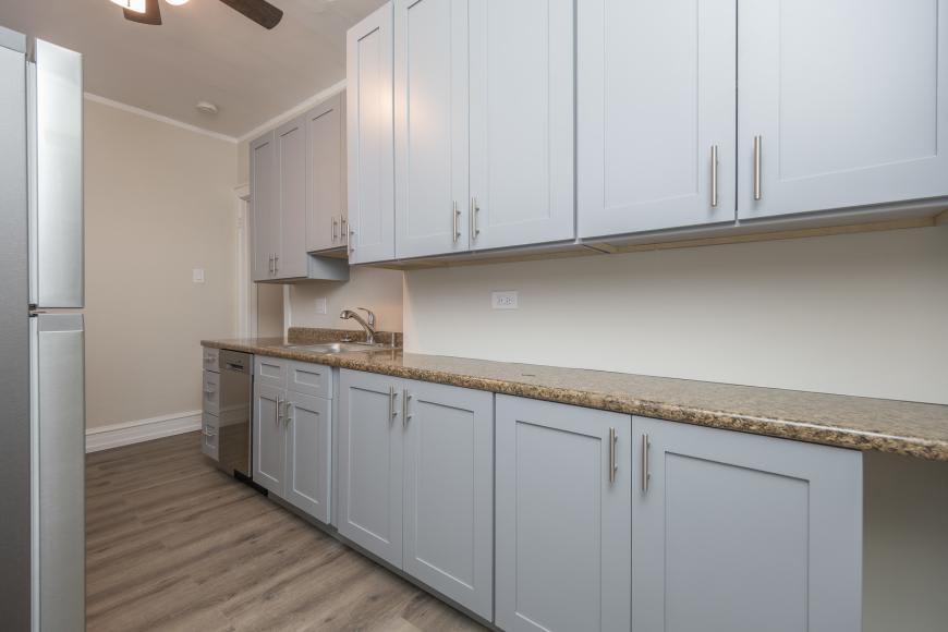 2351 North Seeley Ave. – photo 4