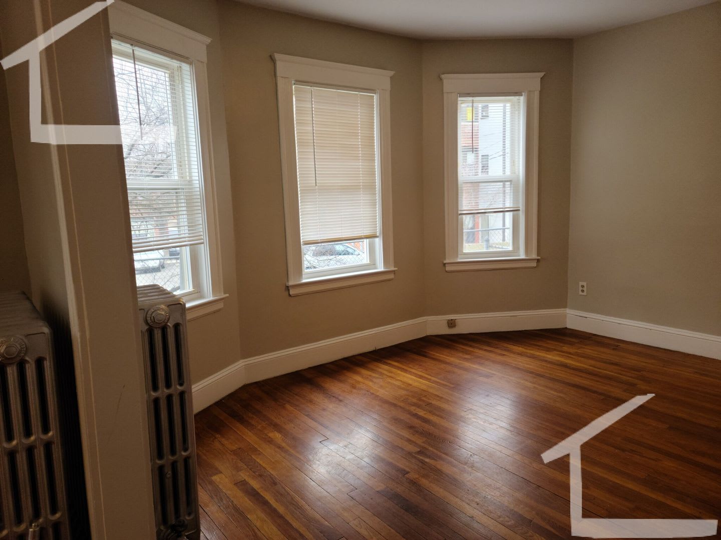 Nice 2 bed in JP – photo 4