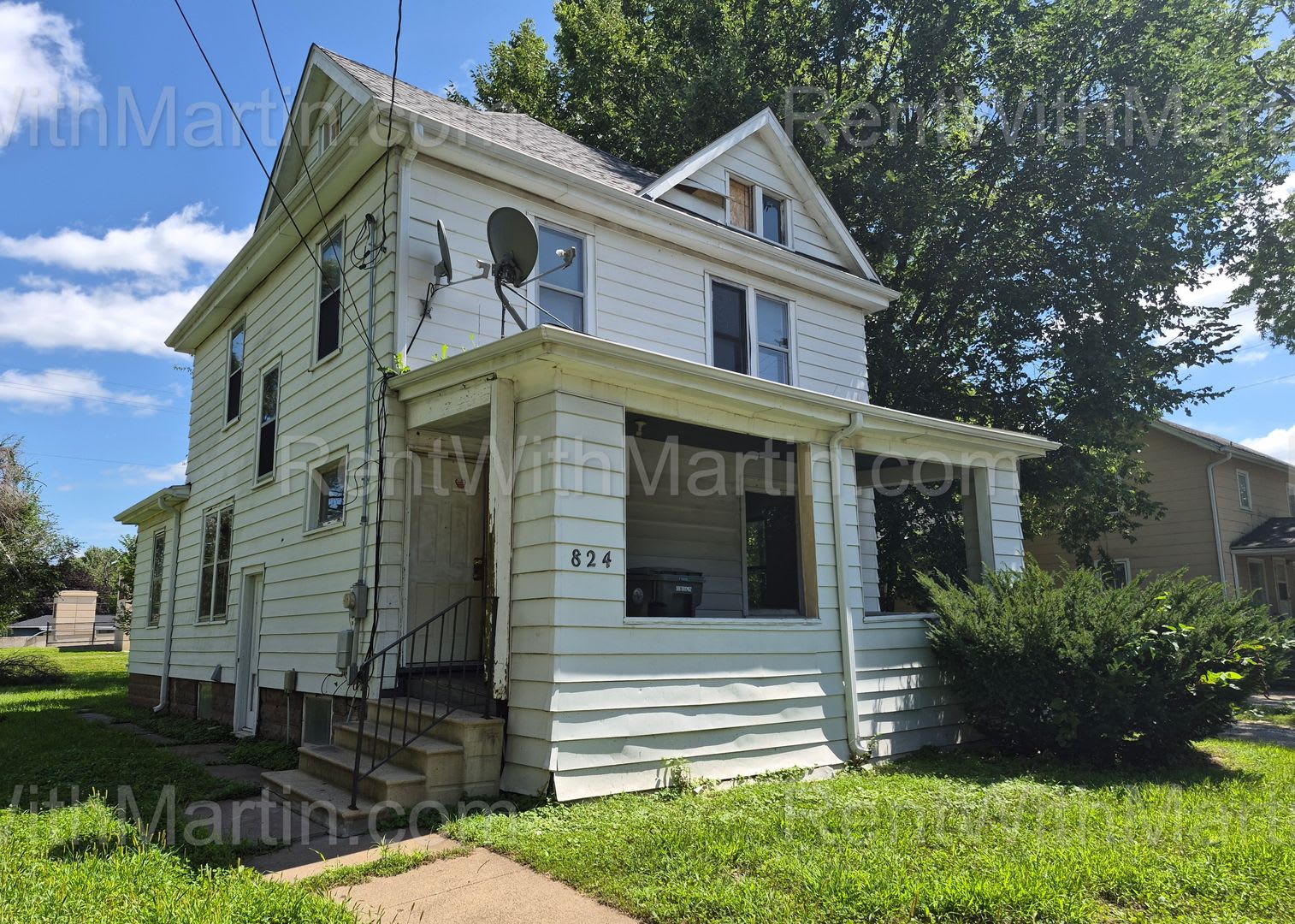 FOR RENT- 824 Logan Ave *PETS OK* *BUILD YOUR CREDIT* MOVE IN PROMO~~ SEC 8 ACCEPTED – photo 1