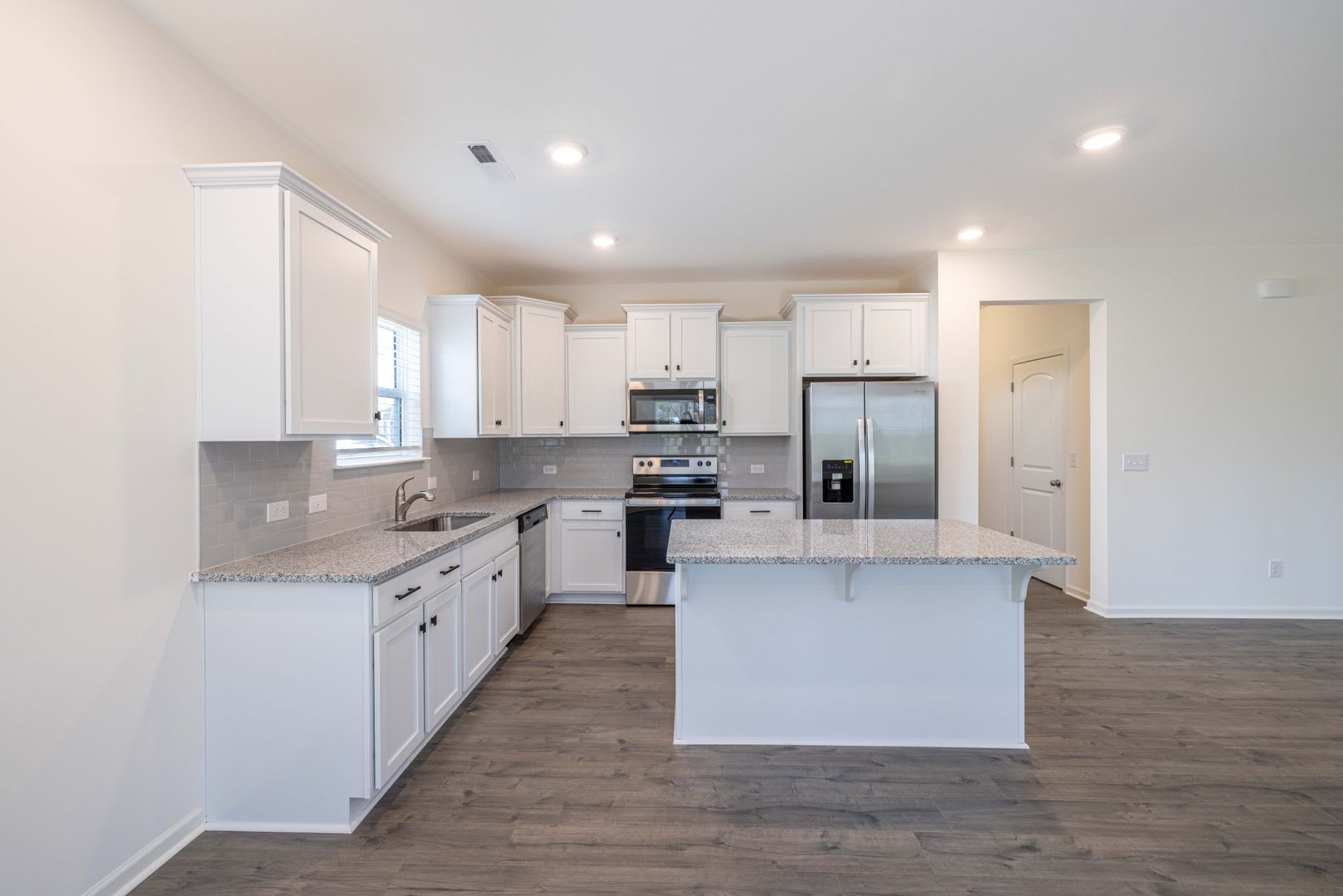 BEAUTIFUL 4 Bedroom Home Piedmont School District – photo 5