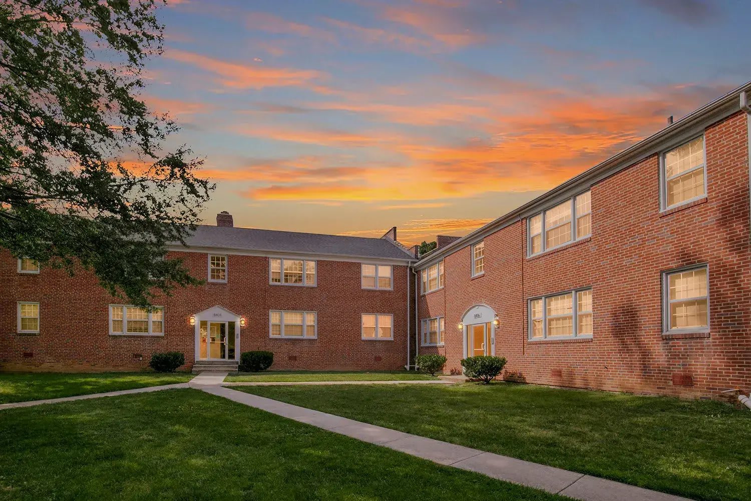 Loch Raven Village Apartments – photo 3