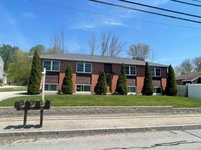 945 Mammoth Road – photo 1