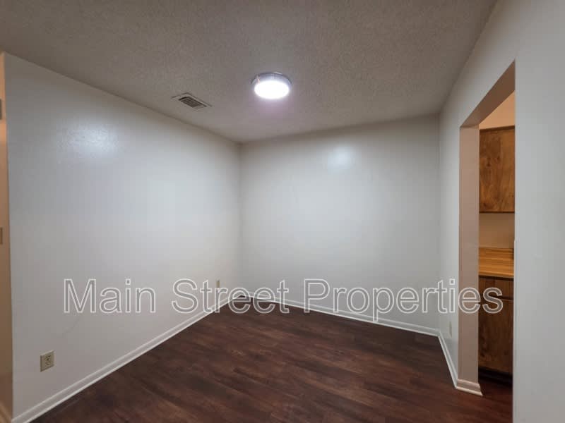 Milton – photo 4