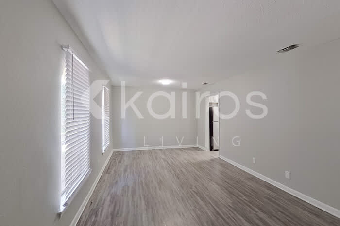 5617 Vista Bonita Drive South – photo 2