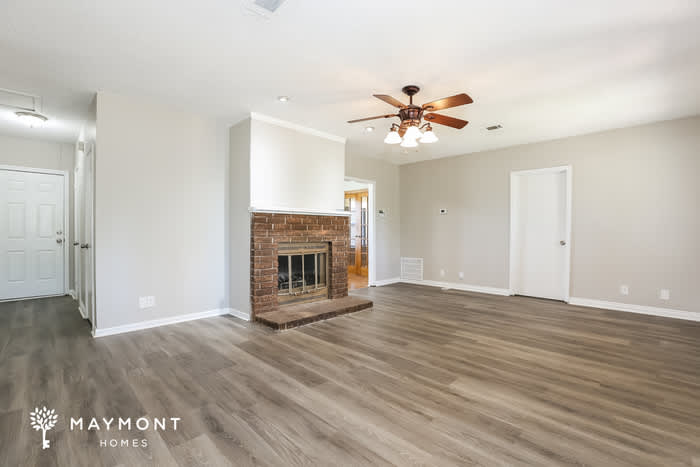 3006 Hilldale Road – photo 3
