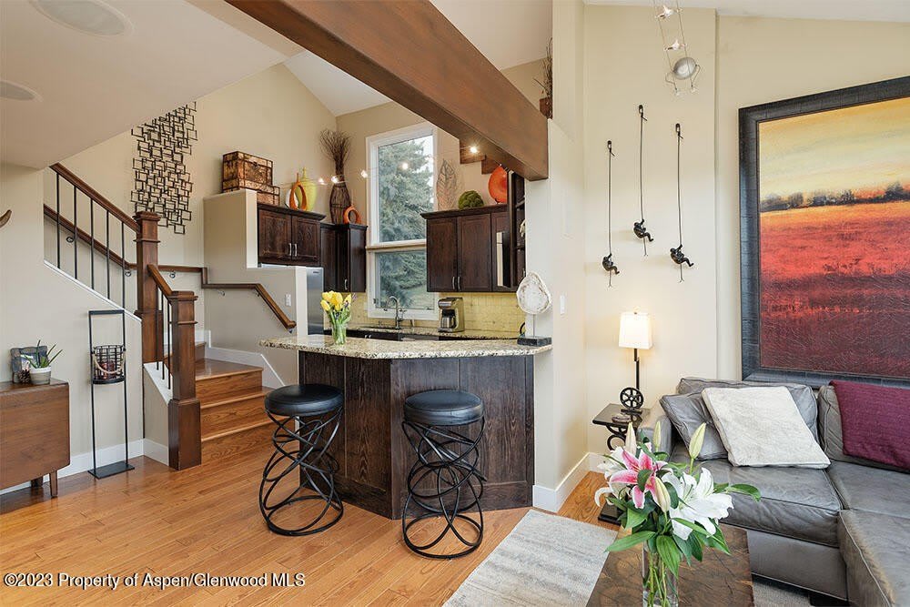 4000 Brush Creek Road – photo 4