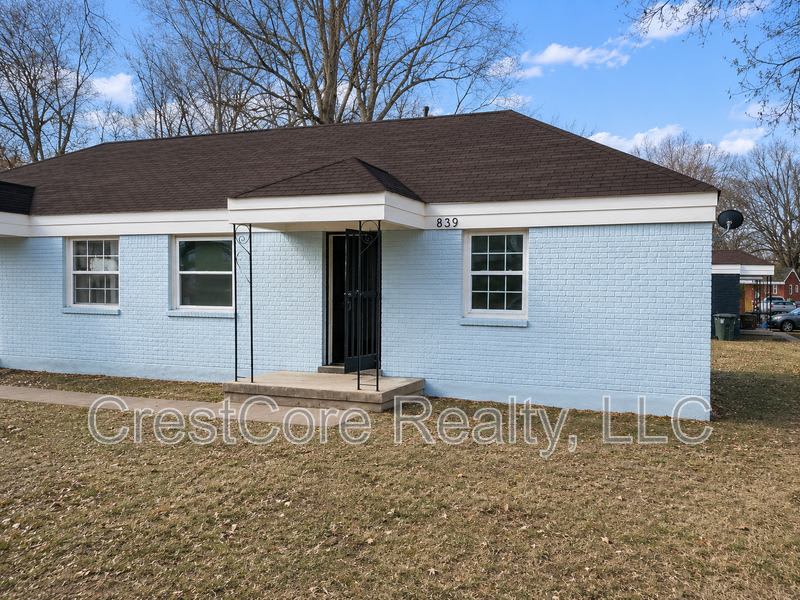 839 Leon Pl – photo 1