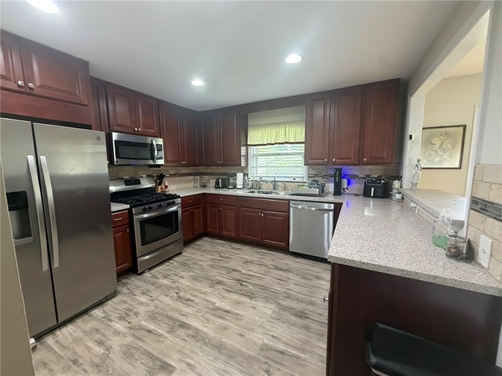 2465 Miriam Lane – photo 3