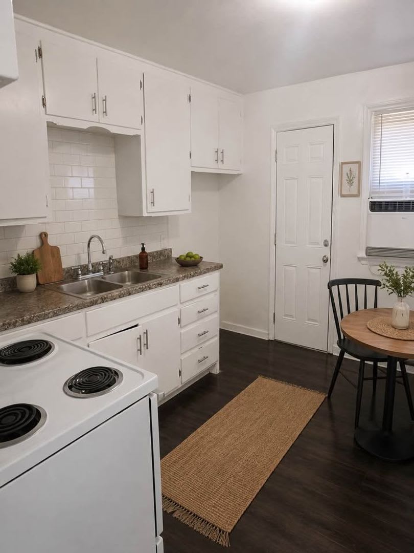3-Beds / 1-Bath House – photo 2
