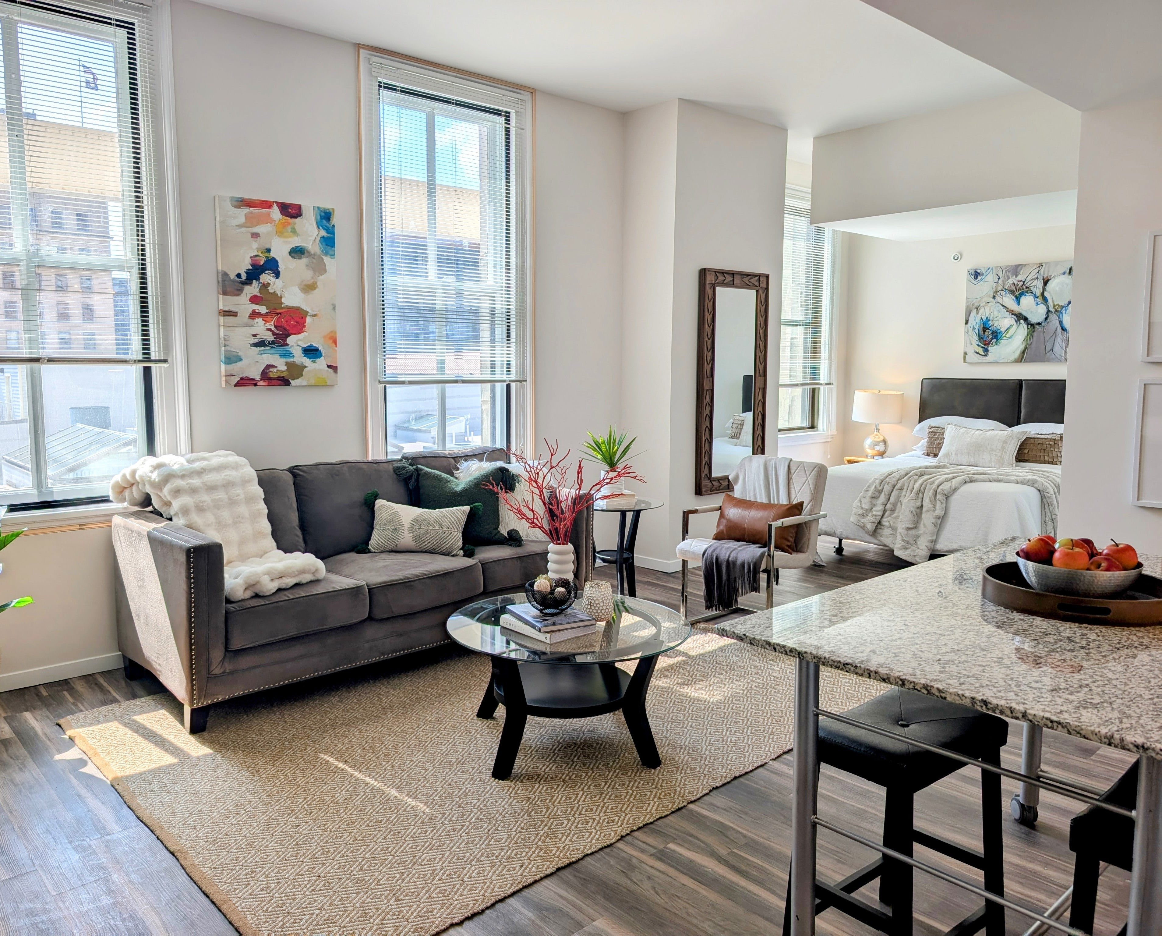 Sky Central Apartments – photo 5