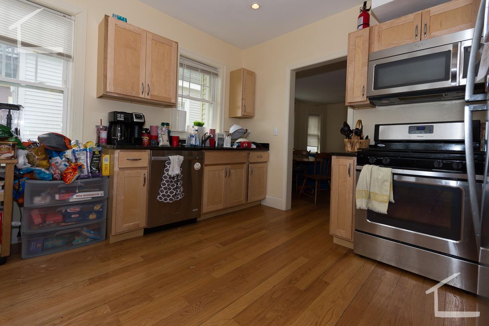 5bed room unit rent $4000 in Brighton – photo 1