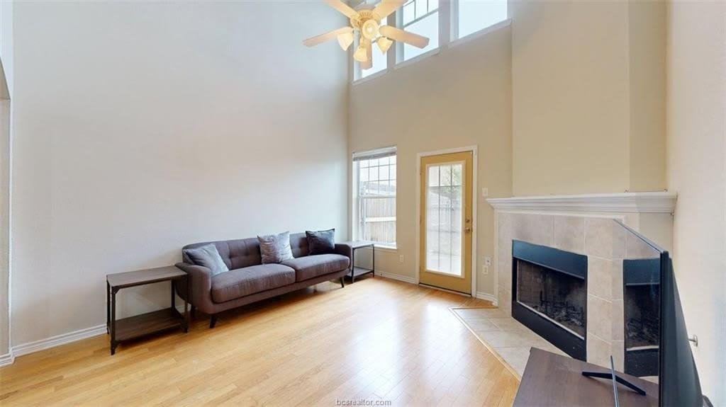4307 Spring Hill Drive – photo 3