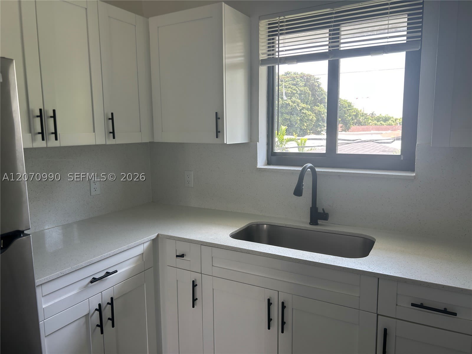 3417 NW 22nd Ave – photo 4