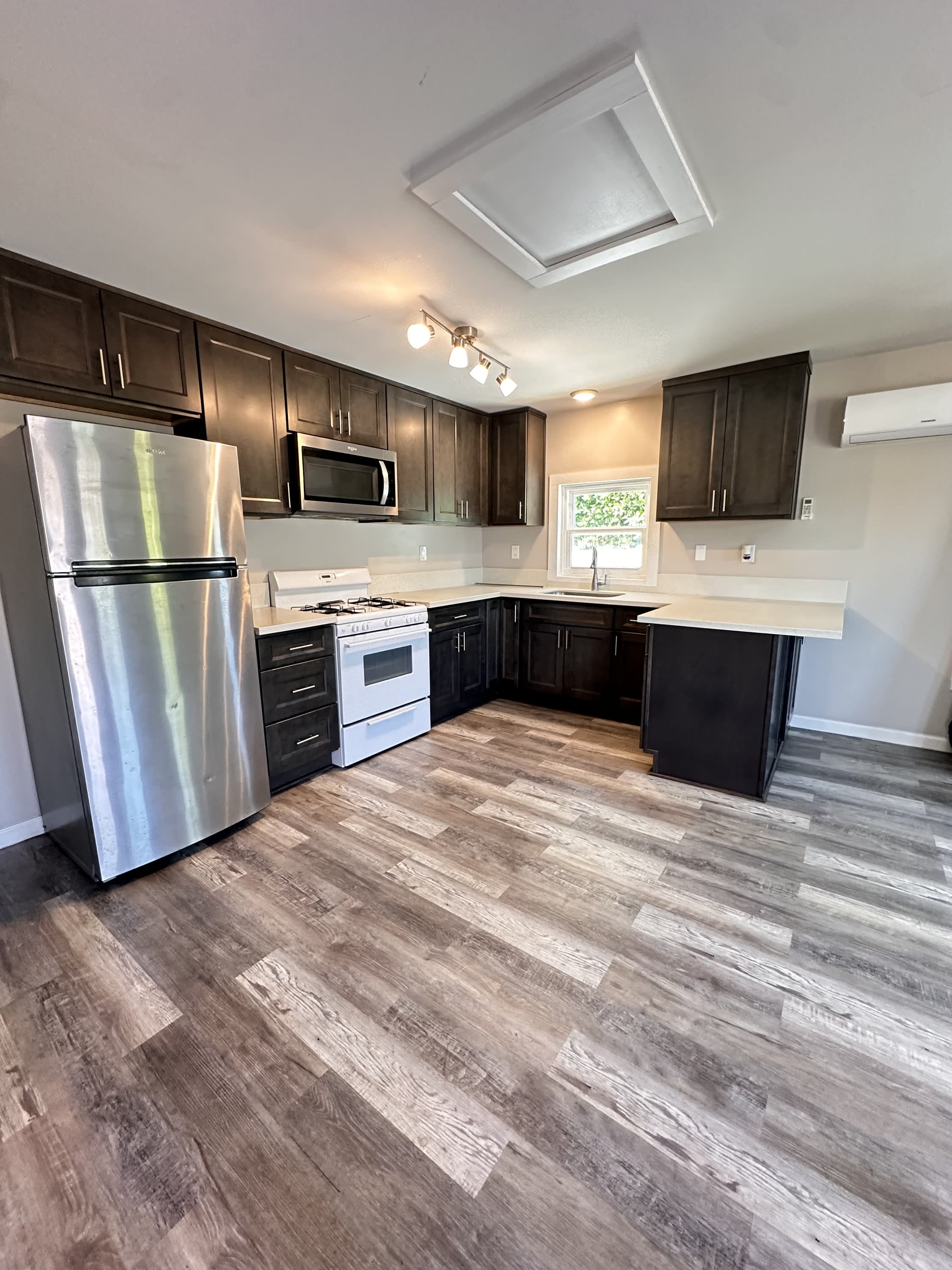 732 Twin Oaks Avenue – photo 3