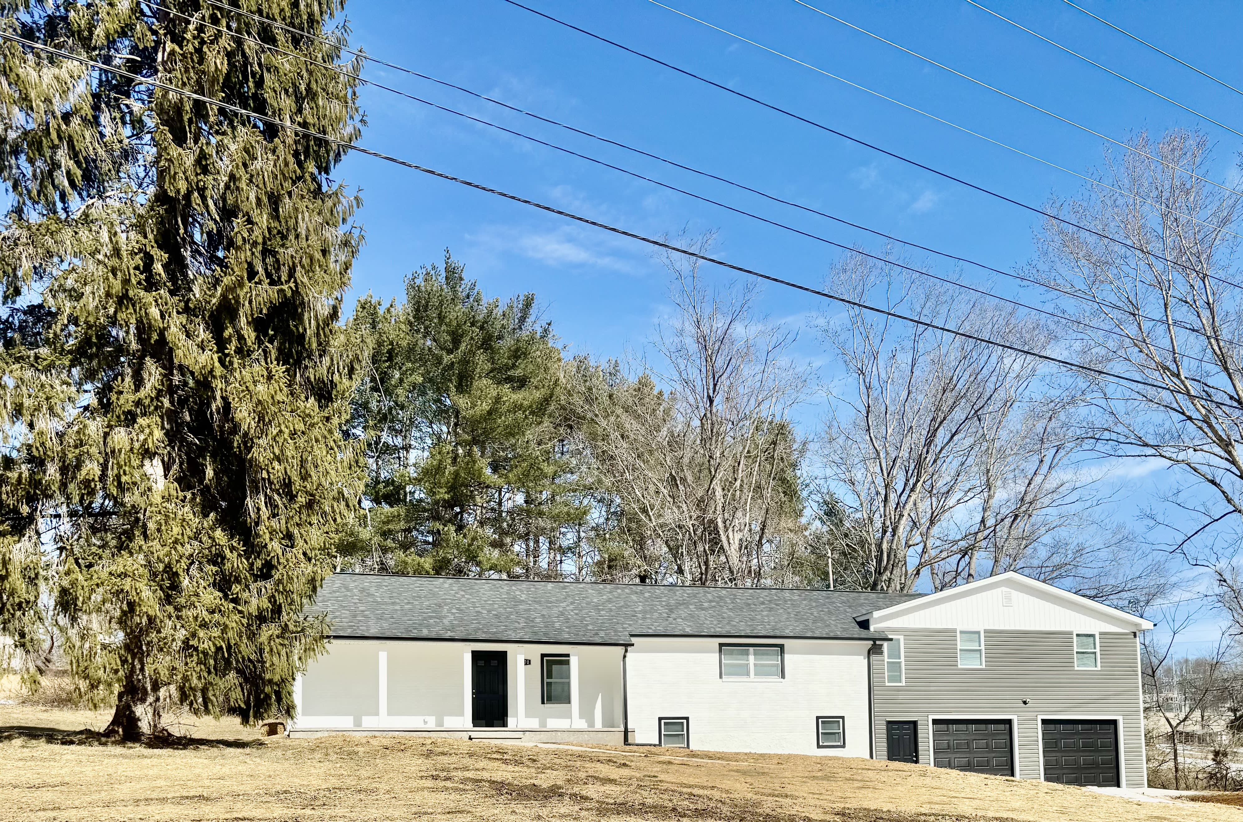 1070 Hightop Rd – photo 1
