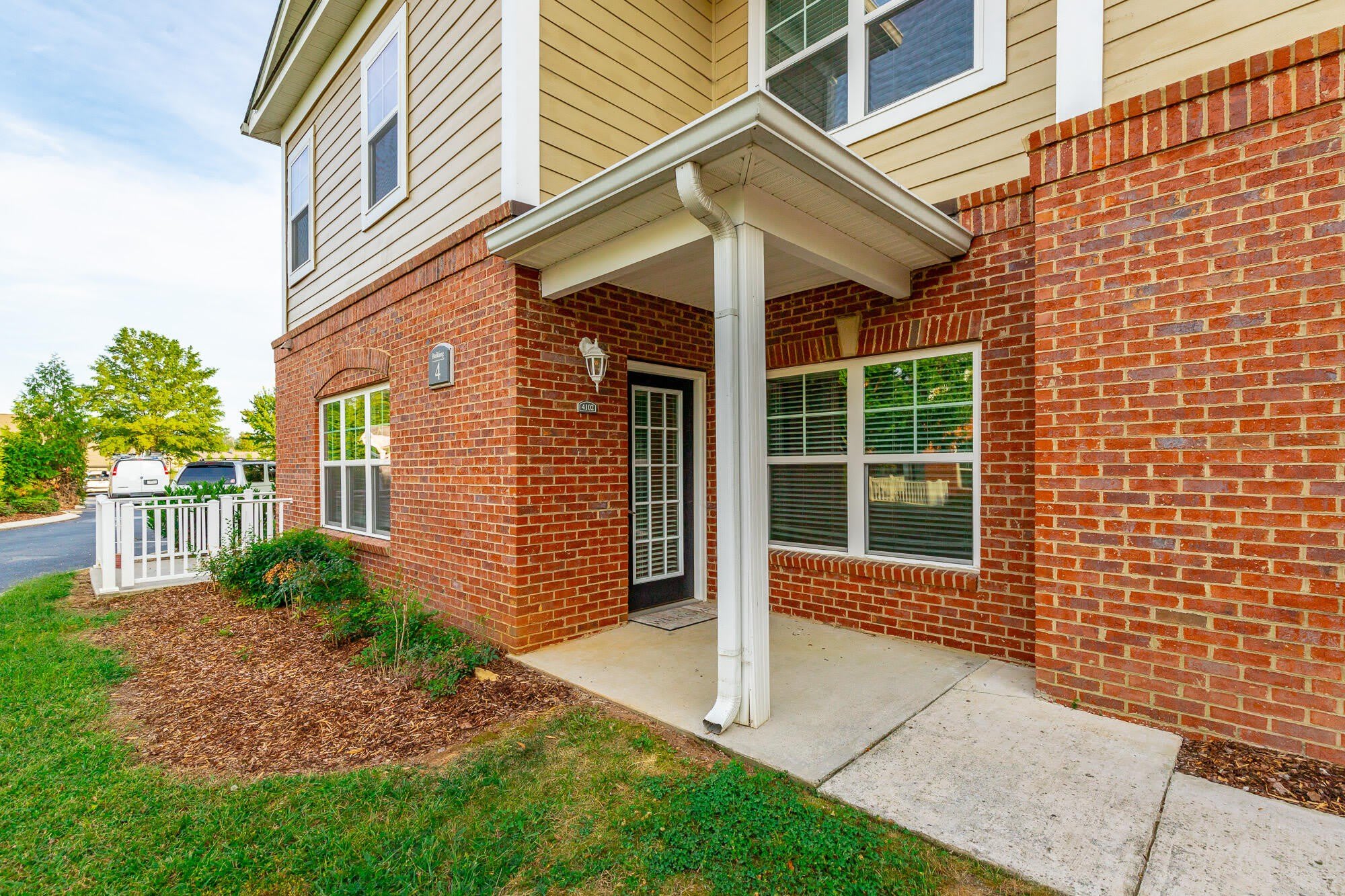 4102 Regency Court – photo 3