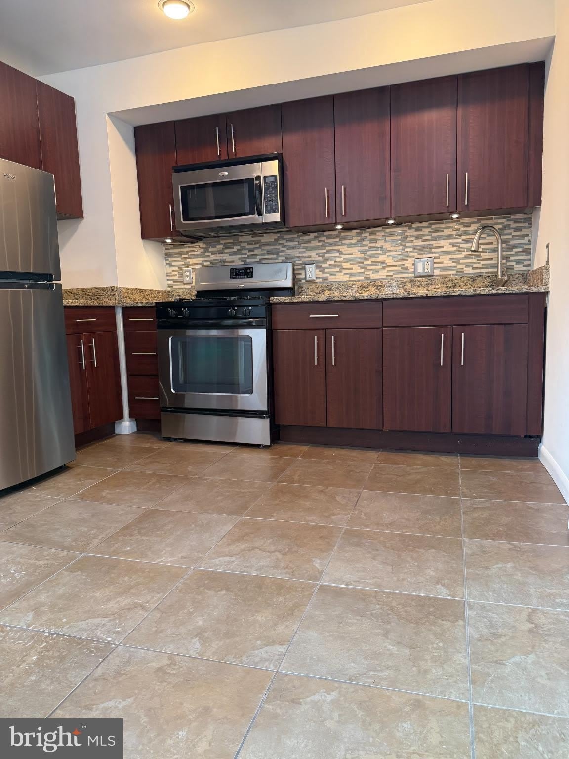 408 S ALDER Street – photo 4