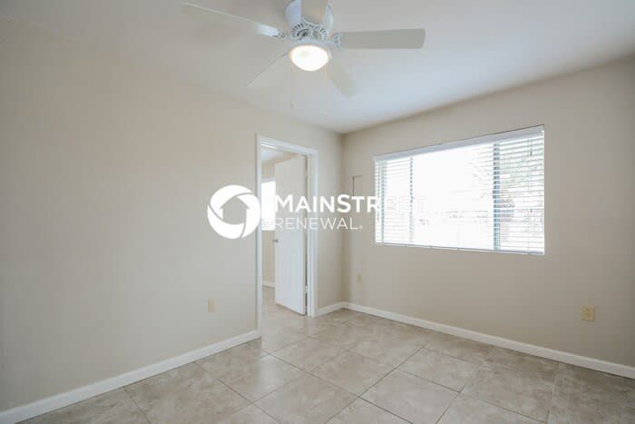 4209 South Liberty Avenue – photo 2