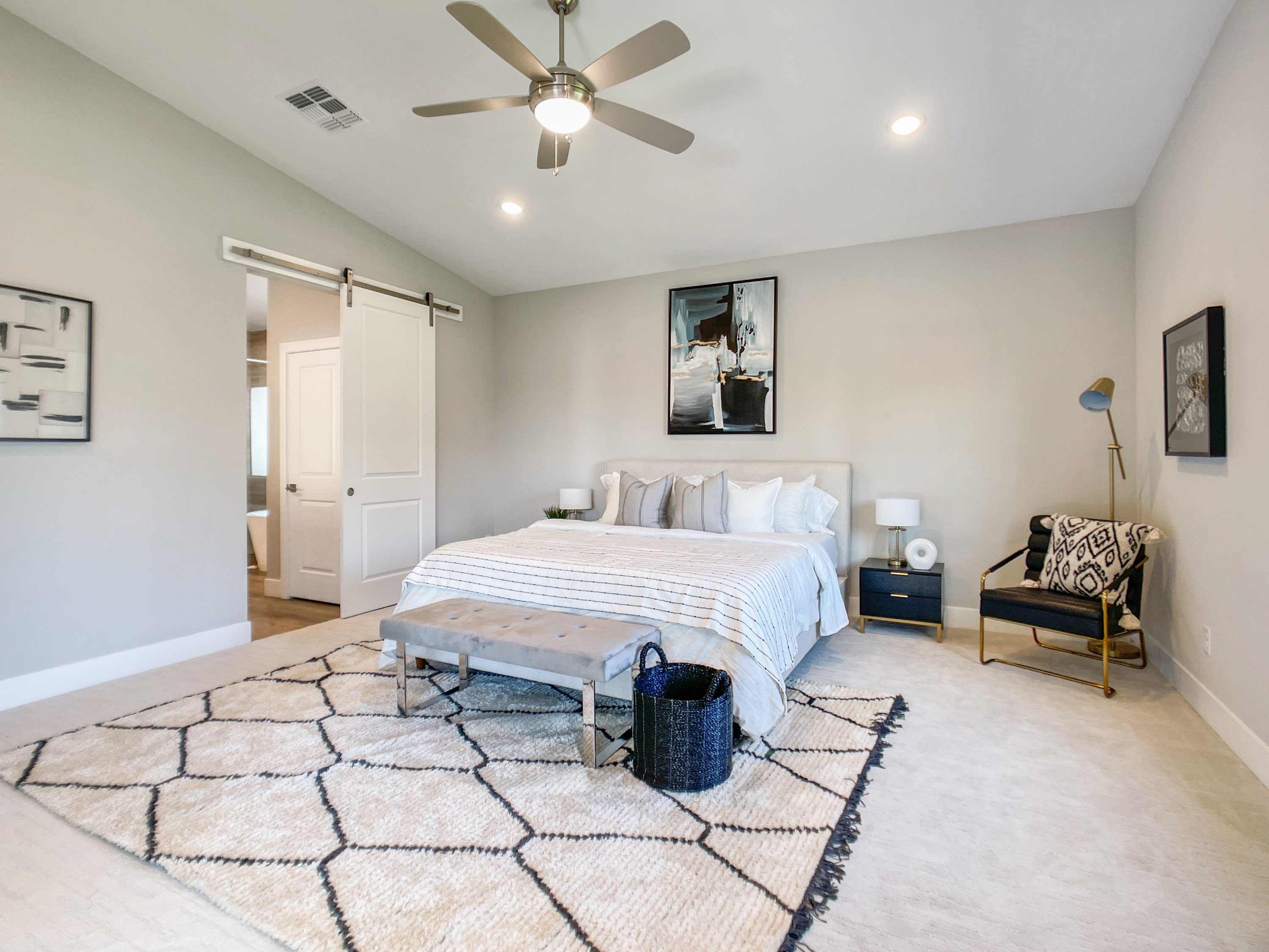 8031 North 14th Place – photo 4