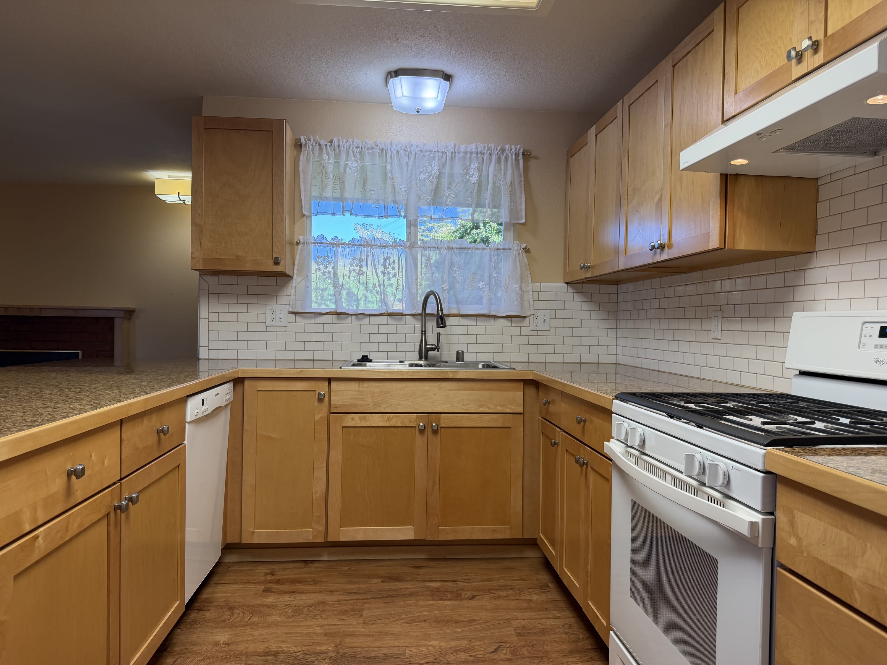 1701 Antoine Avenue – photo 5