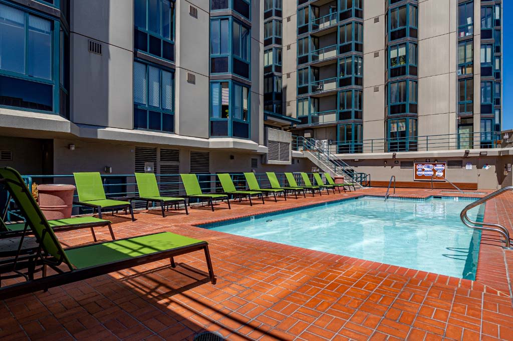 Trinity Towers Apartments – photo 1