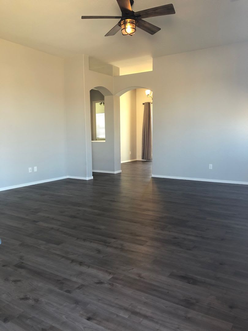 Great 2 Bedroom With Office Den On Corner Lot Granville – photo 4