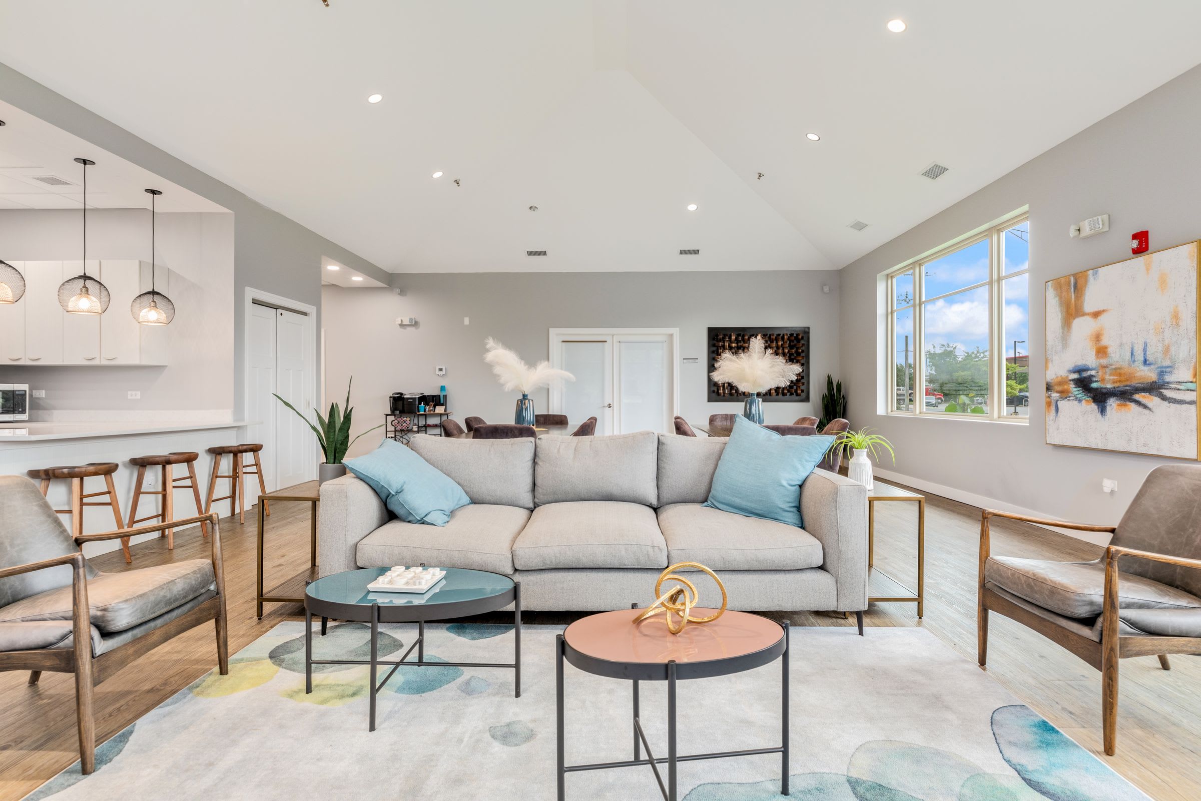 Eagle Creek Apartments – photo 2