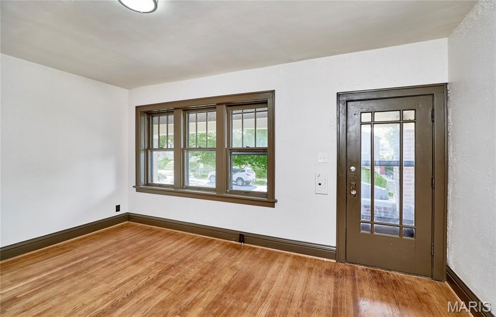 5021 Ray Avenue – photo 4