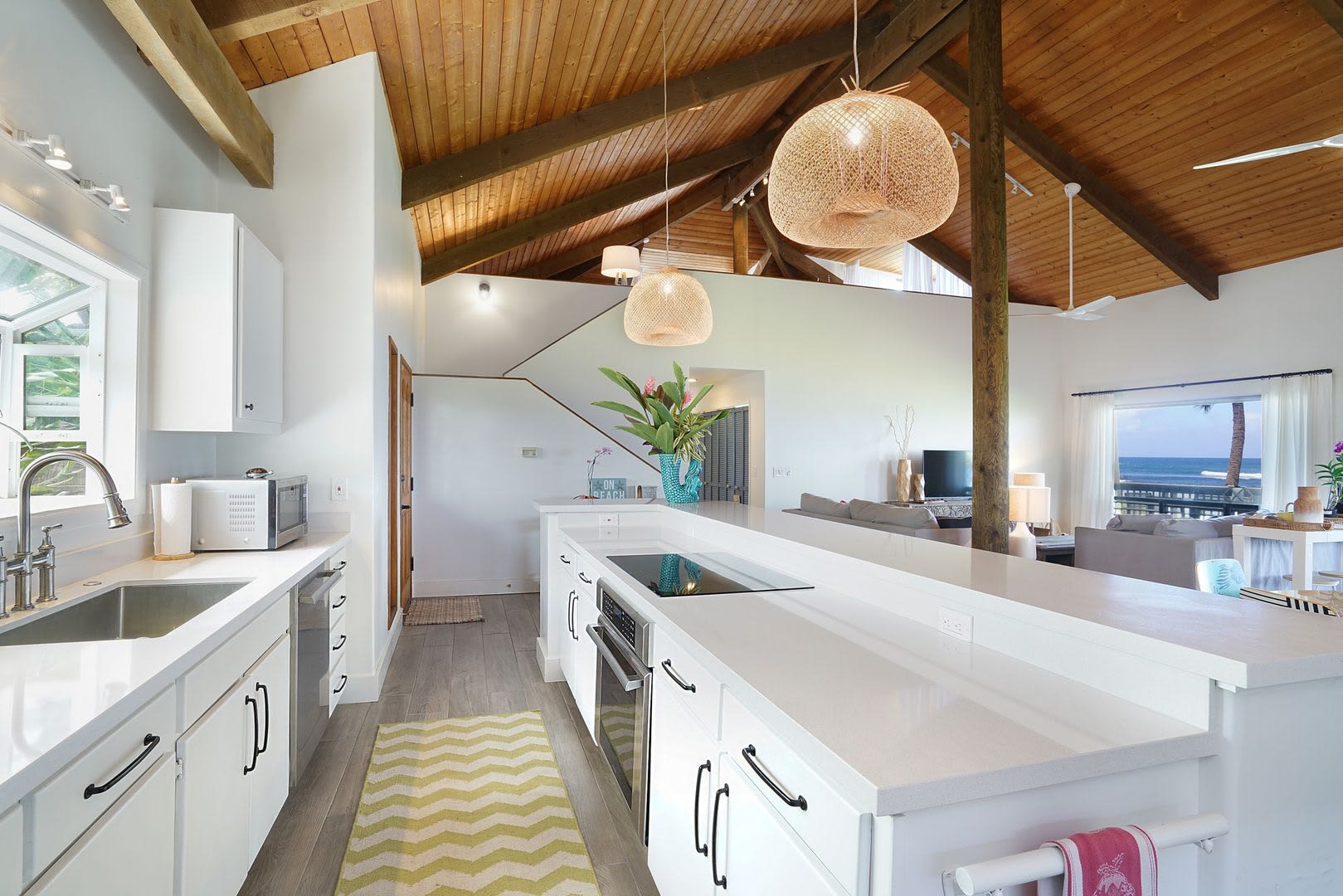 Hawaii Life Presents Mokuleia Beach House 3 Bedrooms 2 Full Bathrooms Sleeps 8 Beautifully Built Custom Home Sitting On An Exclusive Beachfront Property Built With The Idea Of Taking In The Gorgeous Ocean And Mountain Views – photo 3