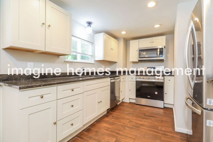 211 57th Street – photo 5