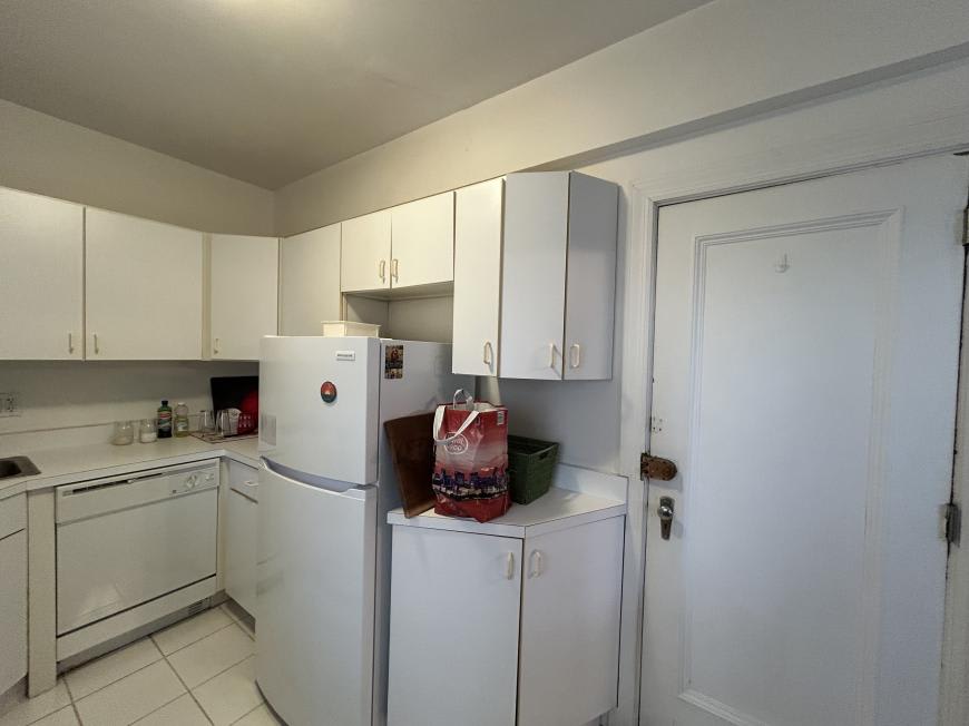 5056 N Marine – photo 3