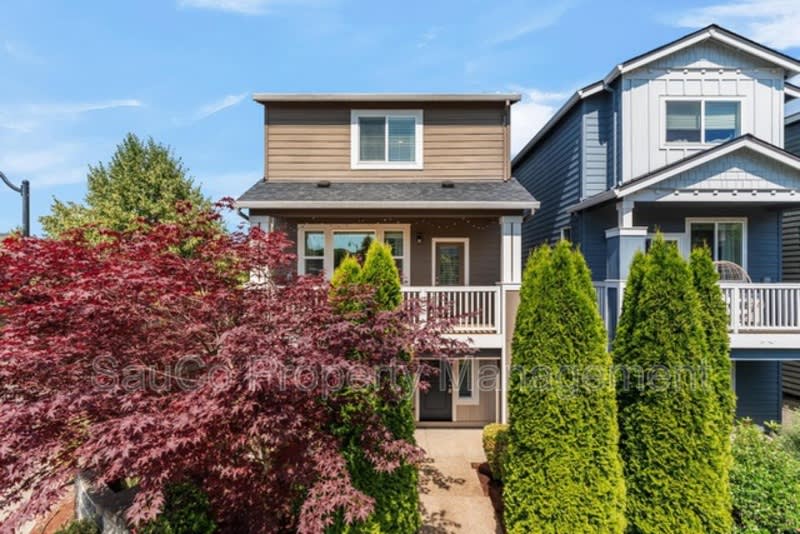 7595 Northwest 170th Avenue – photo 2