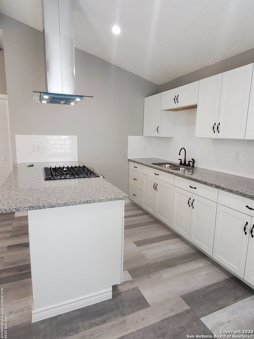 1024 W Woodlawn – photo 4