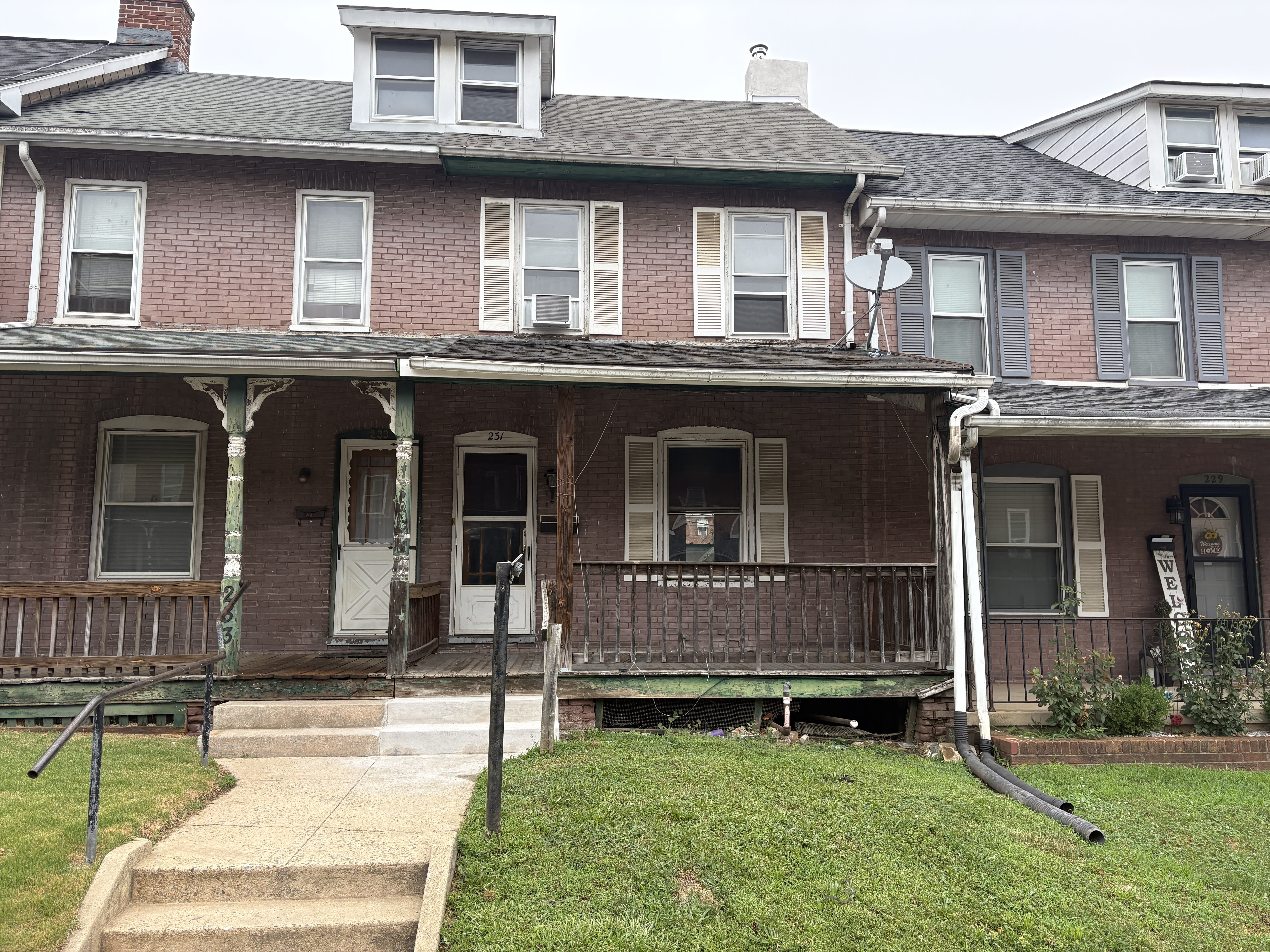 231 Charles St – photo 1