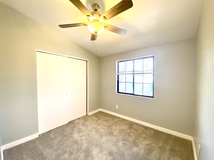 335 South Railroad Avenue – photo 5