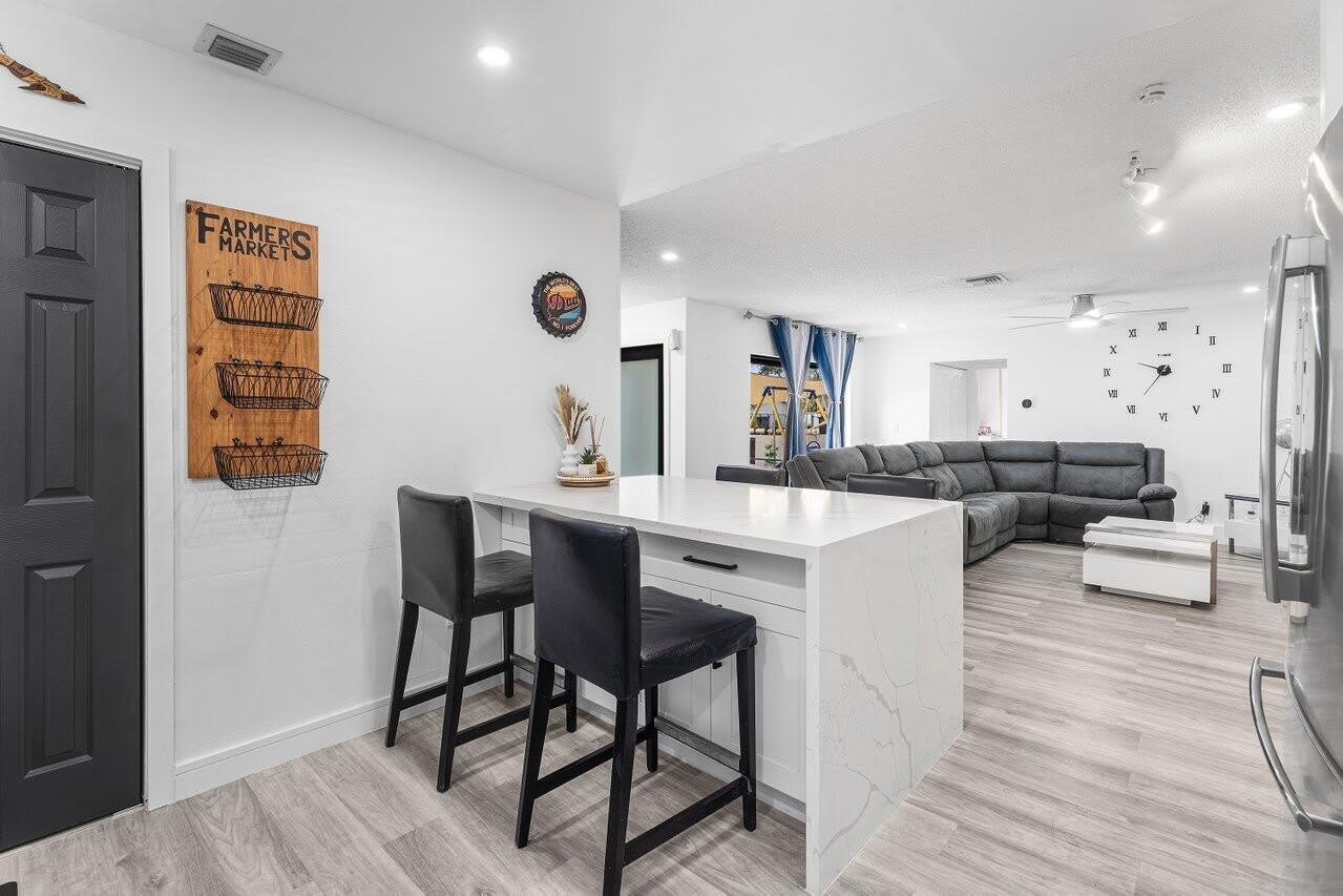 8014 Ambach Way – photo 3