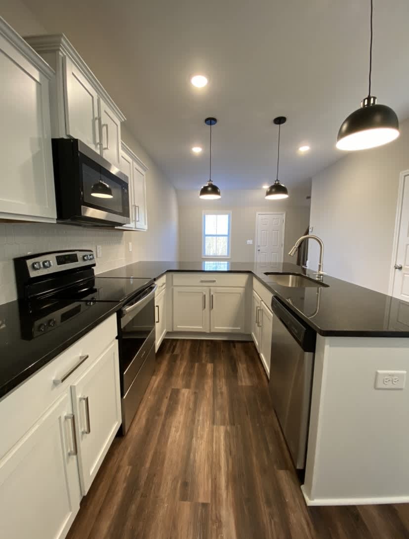 1035 Glenkirk Drive – photo 4