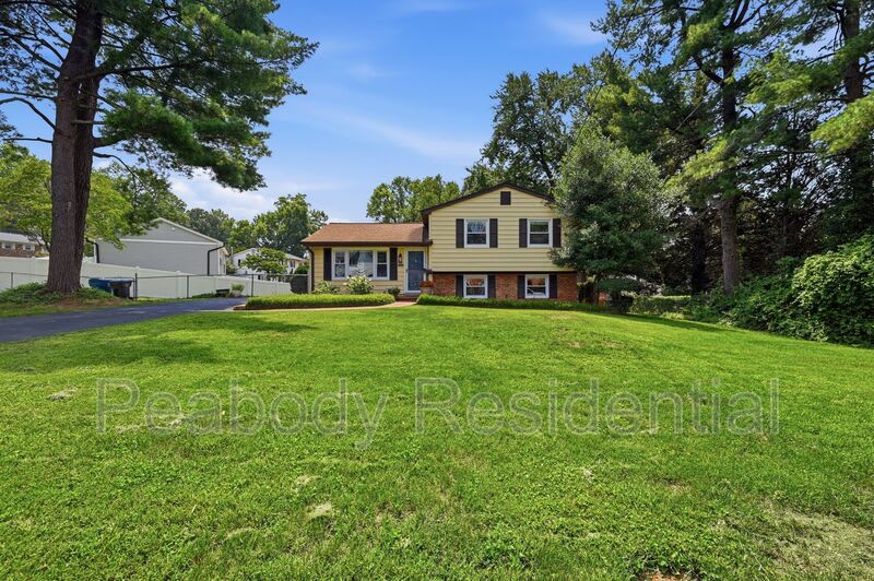 6426 Carriage Dr – photo 1
