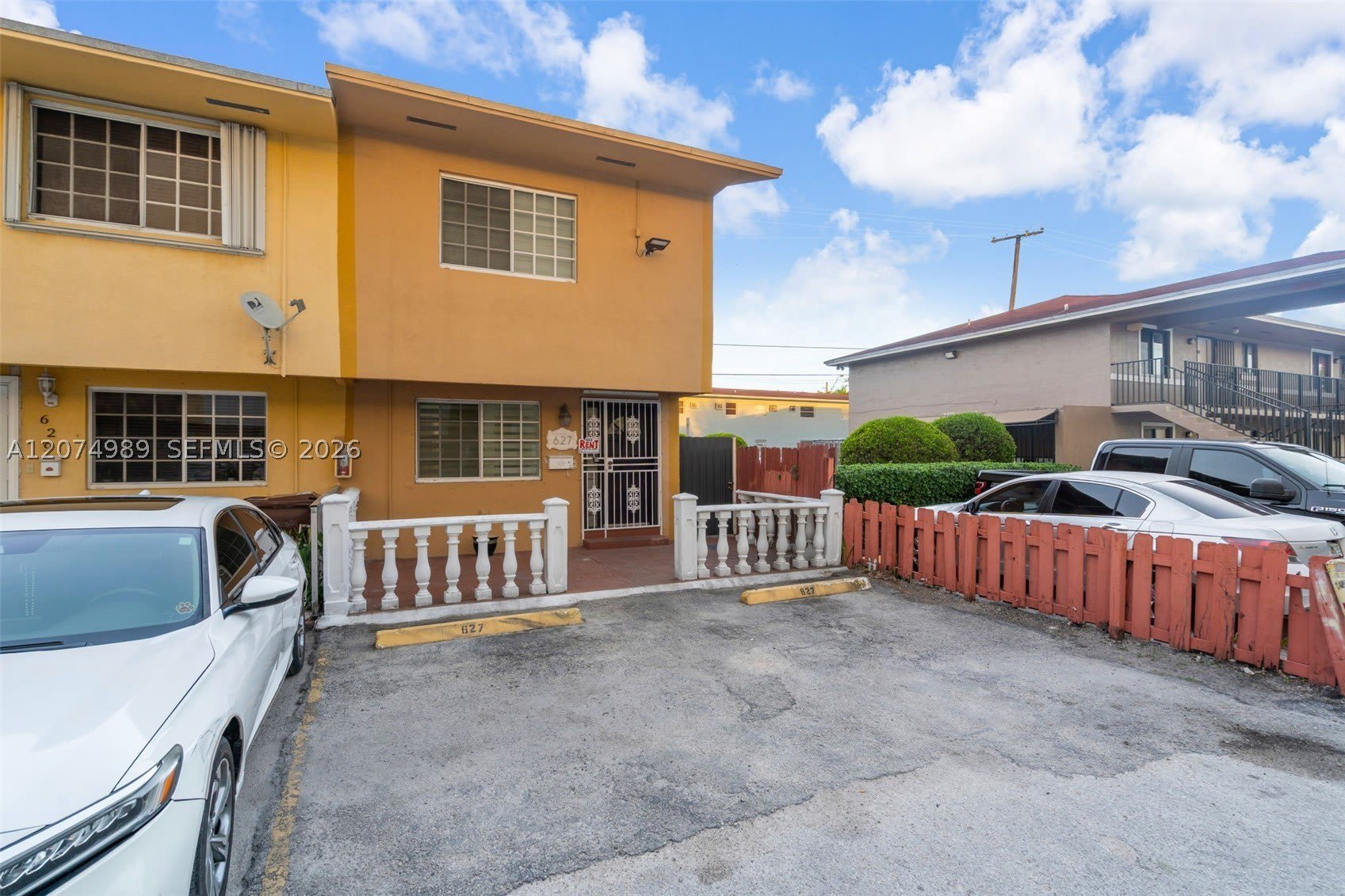 627 W 68th St – photo 3