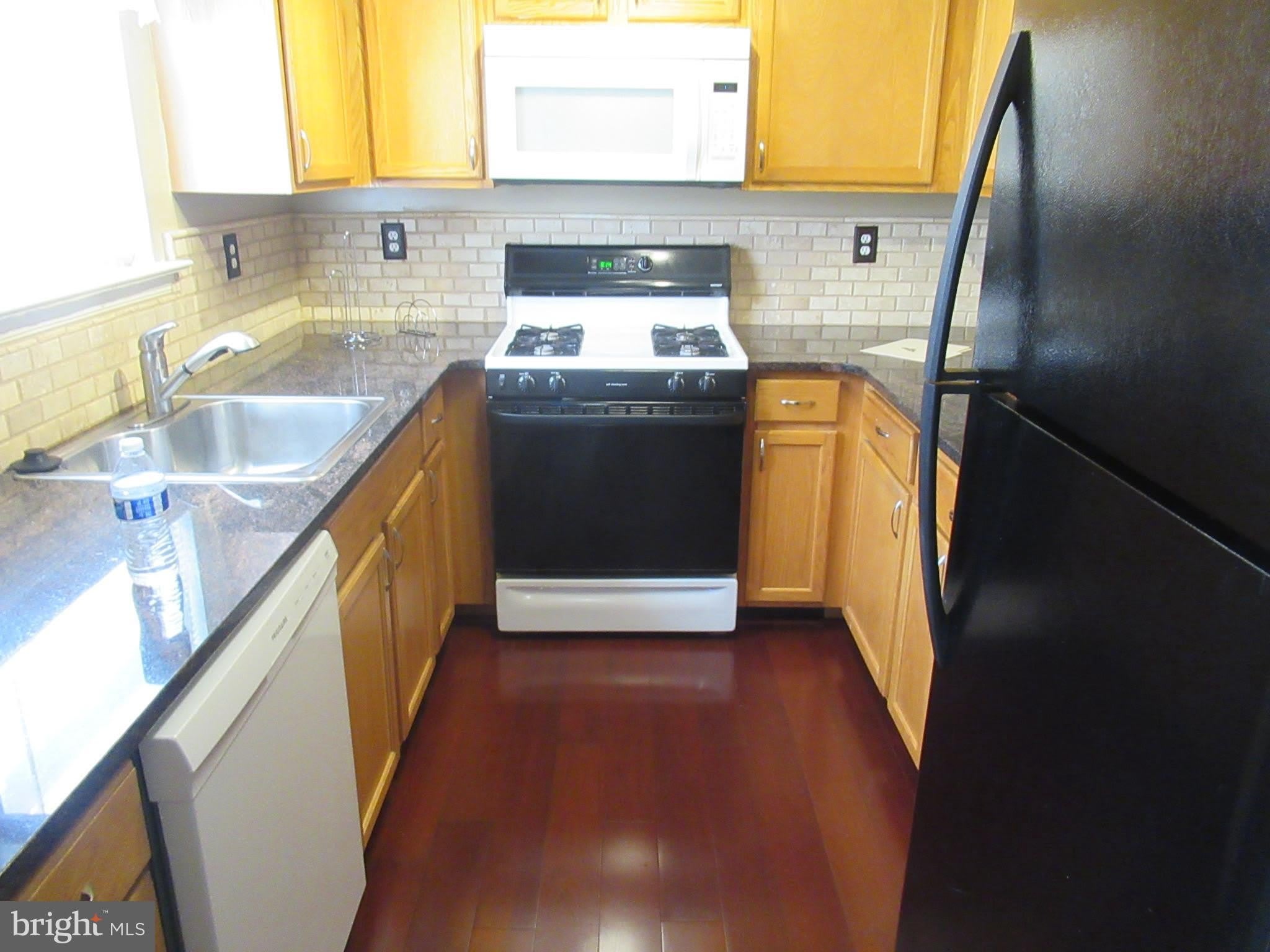 803 PURPLE MARTIN Court – photo 2