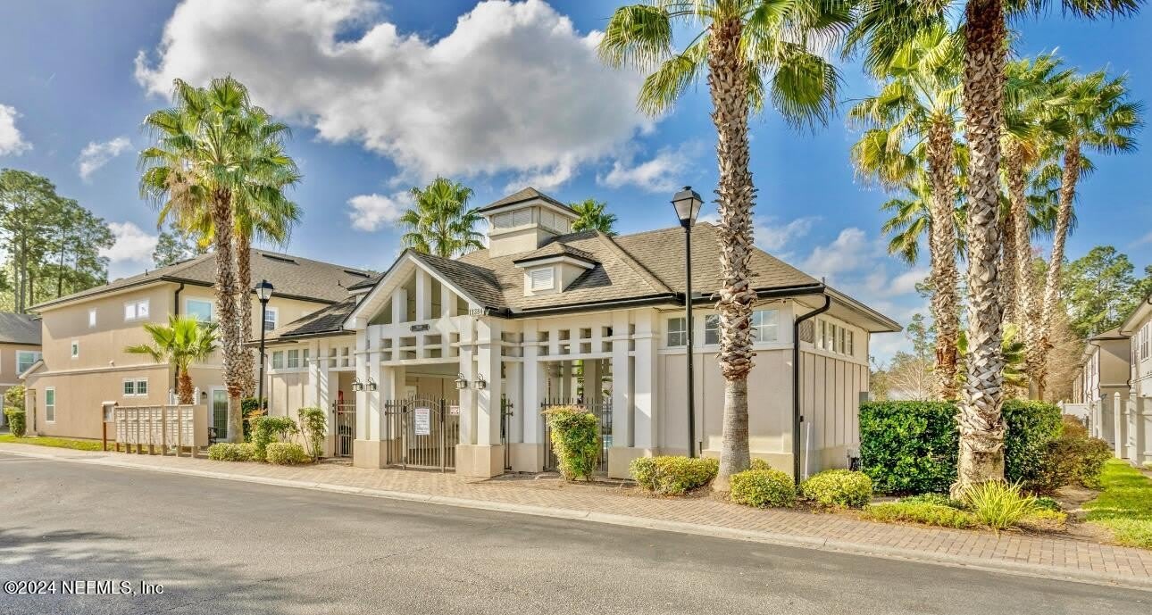 11368 ESTANCIA VILLA Drive – photo 2