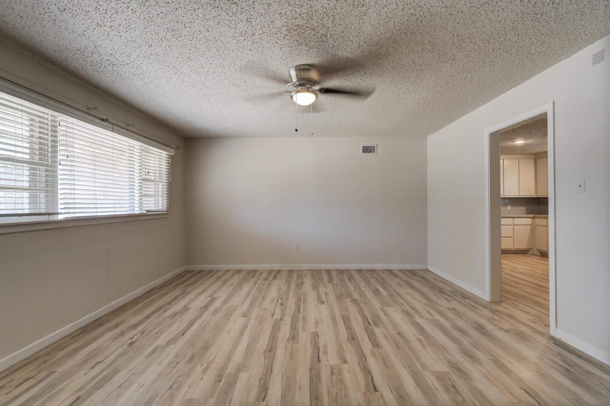 4212 40th Street – photo 5